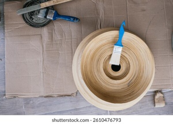 体育场地维护与翻新工程